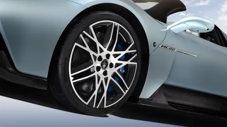 Maserati MC20 Cielo : l’art de la haute performance à ciel ouvert